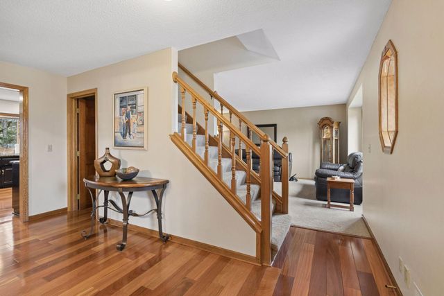 11380 Louisiana Circle, Bloomington, MN 55438