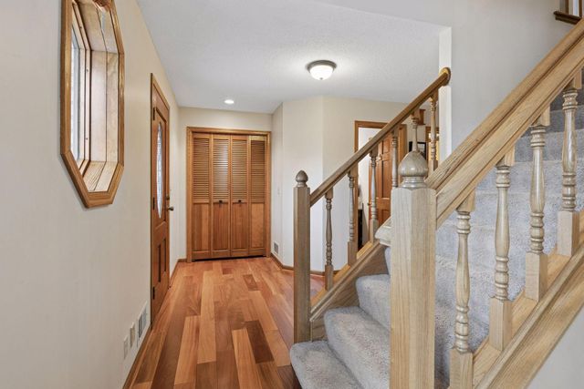 11380 Louisiana Circle, Bloomington, MN 55438