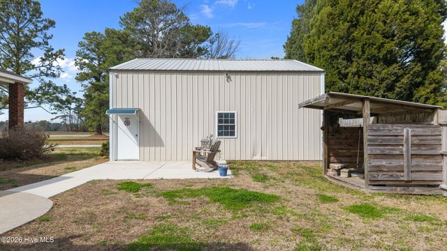16 Port Side Lane, Belhaven, NC 27810