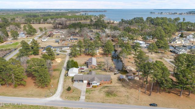 16 Port Side Lane, Belhaven, NC 27810