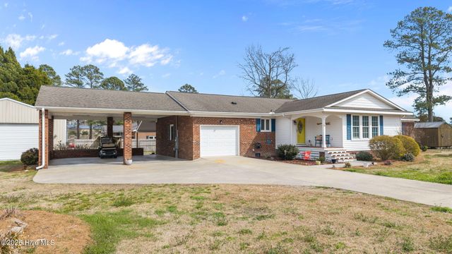 16 Port Side Lane, Belhaven, NC 27810