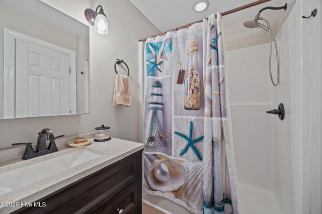 16 Port Side Lane, Belhaven, NC 27810