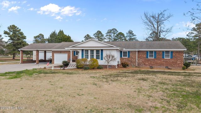 16 Port Side Lane, Belhaven, NC 27810