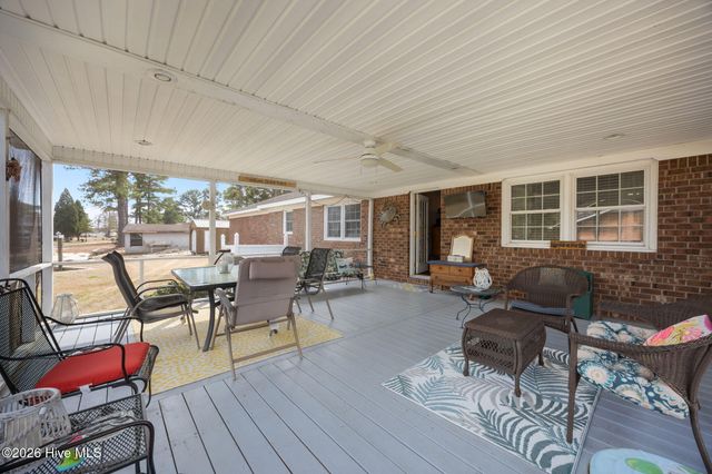 16 Port Side Lane, Belhaven, NC 27810