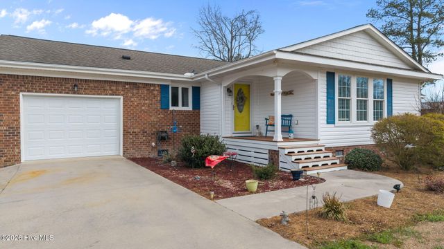 16 Port Side Lane, Belhaven, NC 27810