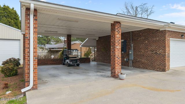 16 Port Side Lane, Belhaven, NC 27810