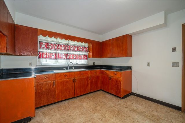 110 Parker Drive, Springboro, OH 45066