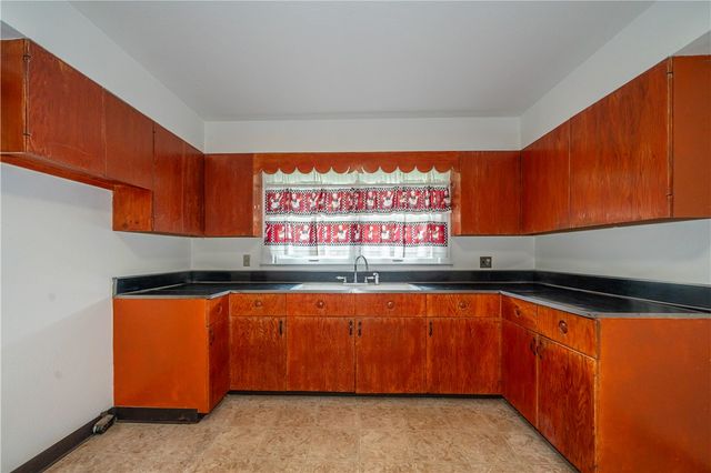 110 Parker Drive, Springboro, OH 45066