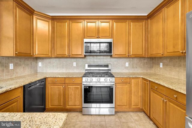 321 MASTERSON CT, Ewing, NJ 08618