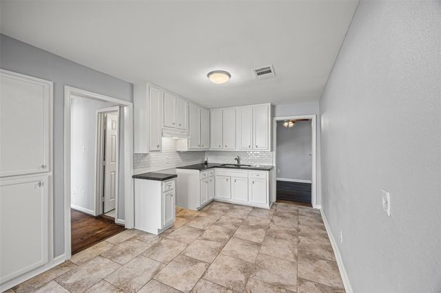7614 Darnay Dr Drive, Houston, TX 77033