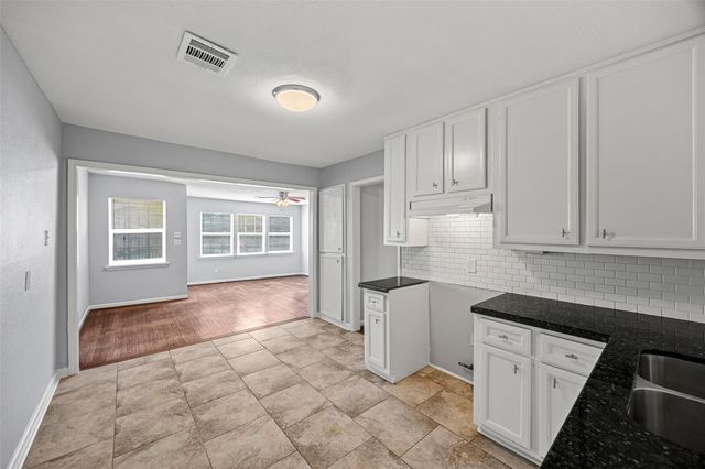 7614 Darnay Dr Drive, Houston, TX 77033