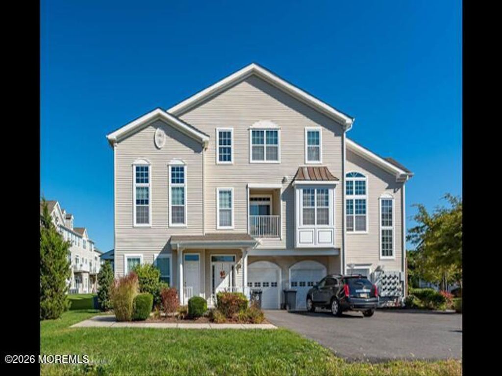 31 Farrah Drive 1601, Manahawkin, NJ 08050