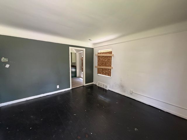 8294 Rosemont Avenue, Detroit, MI 48228