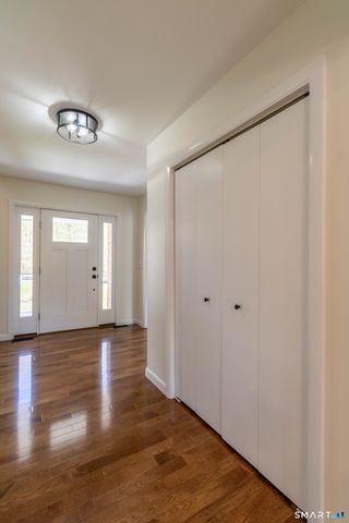 60 Abbe Road, East Windsor, CT 06088