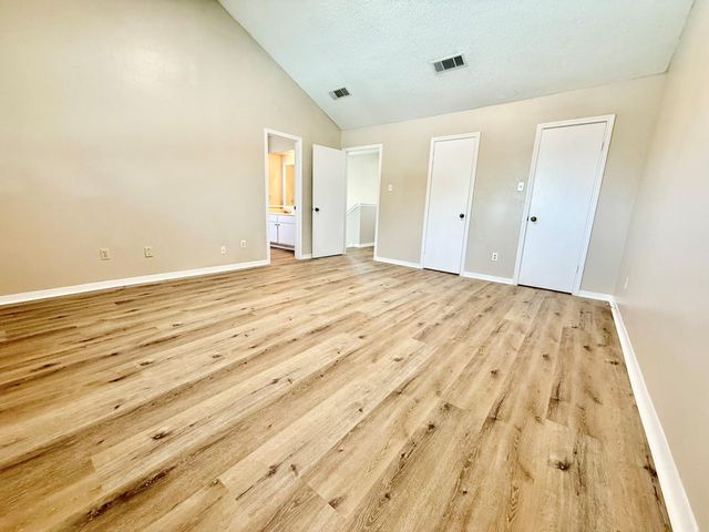 7915 Kendalia Drive, Houston, TX 77036