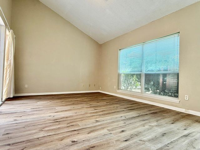 7915 Kendalia Drive, Houston, TX 77036