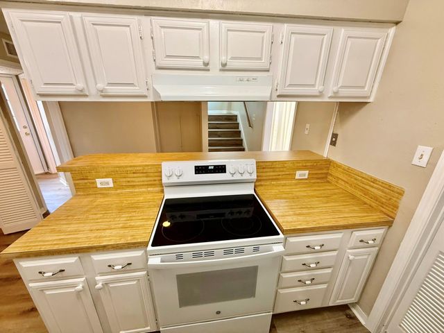 7915 Kendalia Drive, Houston, TX 77036