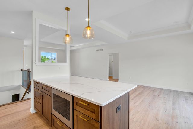 1303 MORNING DOVE DR, Columbia, MO 65201