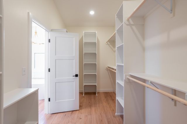 1303 MORNING DOVE DR, Columbia, MO 65201