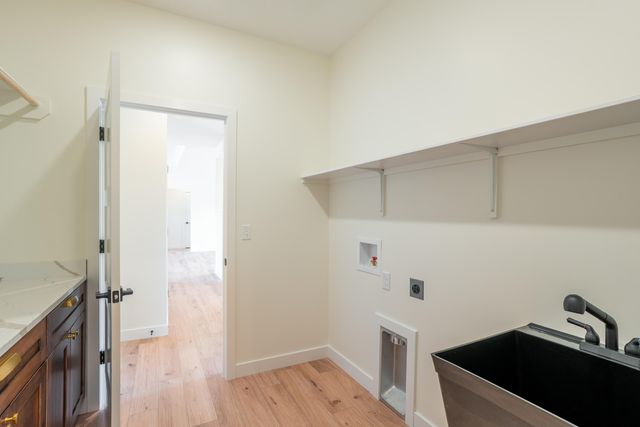 1303 MORNING DOVE DR, Columbia, MO 65201