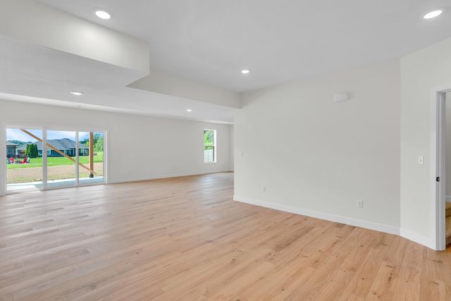 1303 MORNING DOVE DR, Columbia, MO 65201