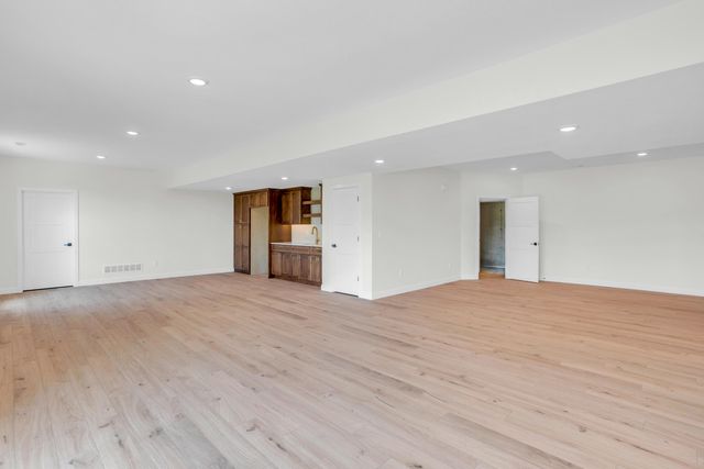 1303 MORNING DOVE DR, Columbia, MO 65201