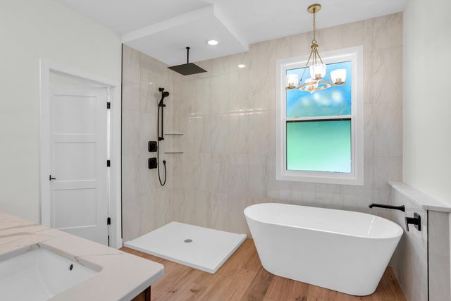 1303 MORNING DOVE DR, Columbia, MO 65201