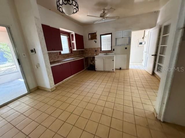 522 W PARK STREET, Lakeland, FL 33803