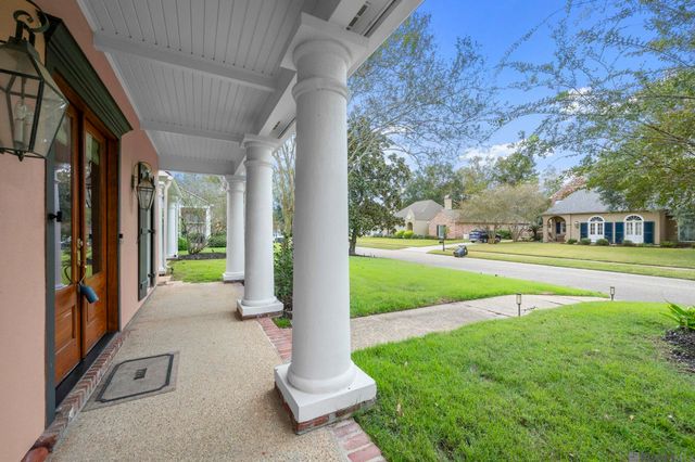 14513 Cottage Oaks Dr, Baton Rouge, LA 70810