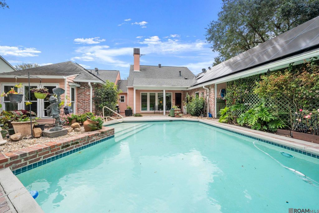 14513 Cottage Oaks Dr, Baton Rouge, LA 70810