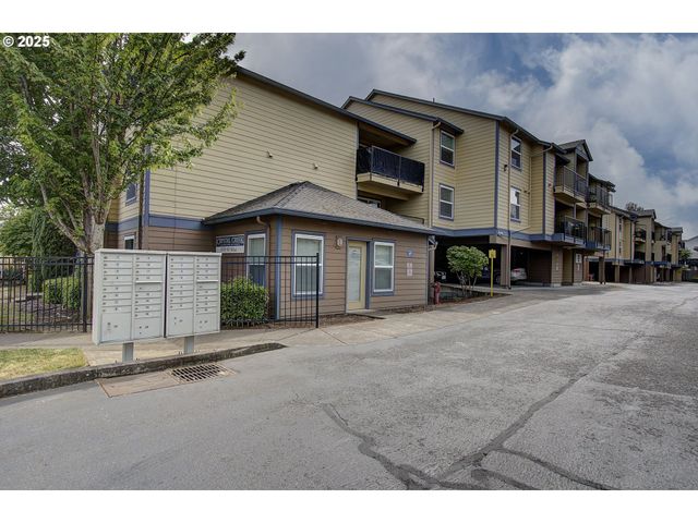 275 Se 162ND Ave, Portland, OR 97233
