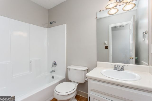 8642 Plumtree Drive, Riverdale, GA 30274