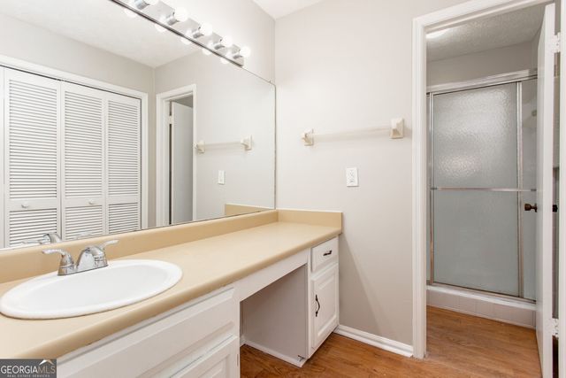 8642 Plumtree Drive, Riverdale, GA 30274