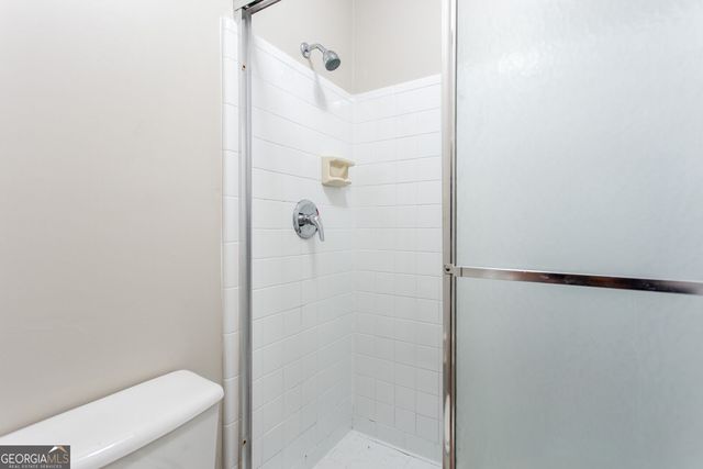 8642 Plumtree Drive, Riverdale, GA 30274