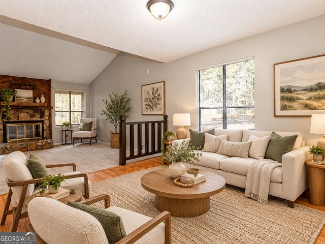 8642 Plumtree Drive, Riverdale, GA 30274