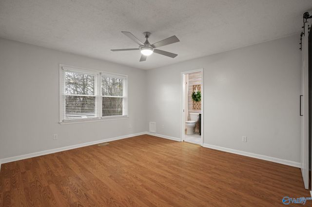 121 Tessie Drive SE, Owens Cross Roads, AL 35763