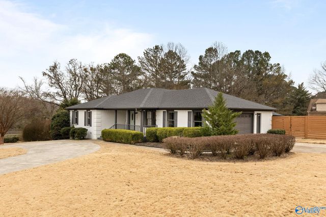 121 Tessie Drive SE, Owens Cross Roads, AL 35763