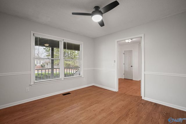 121 Tessie Drive SE, Owens Cross Roads, AL 35763