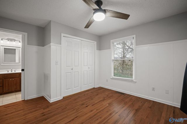 121 Tessie Drive SE, Owens Cross Roads, AL 35763