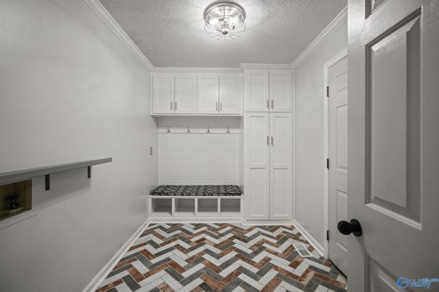 121 Tessie Drive SE, Owens Cross Roads, AL 35763