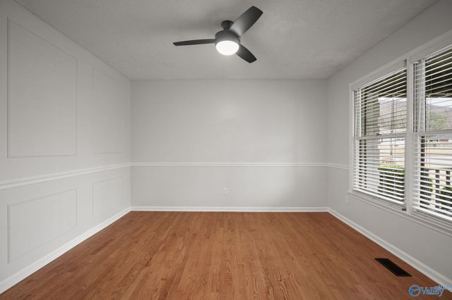 121 Tessie Drive SE, Owens Cross Roads, AL 35763