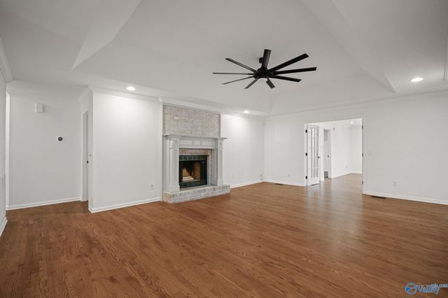 121 Tessie Drive SE, Owens Cross Roads, AL 35763