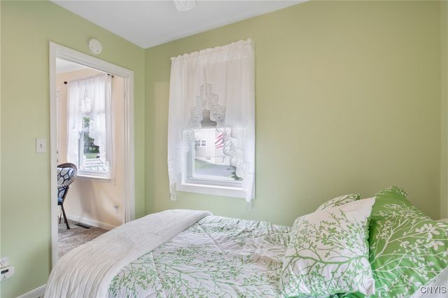 42 Davis Street, Schroeppel, NY 13135