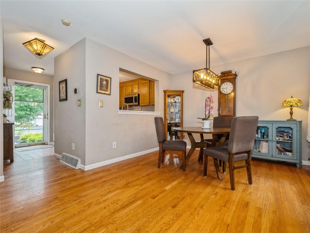 47 Muirfield Court, Poughkeepsie, NY 12603