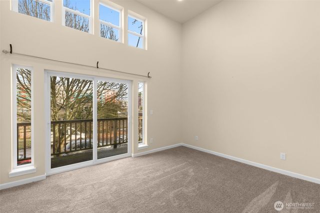 942 S M Street, Tacoma, WA 98405