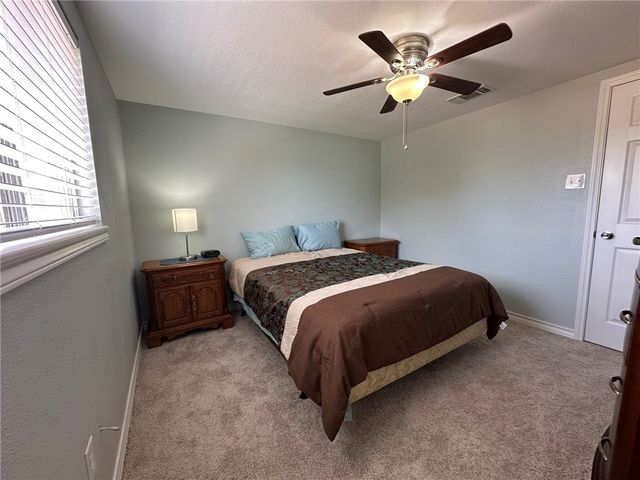 201 Volpe, Gregory, TX 78359