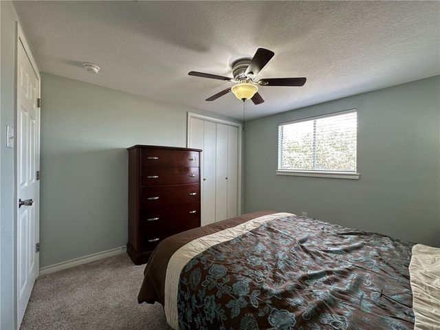 201 Volpe, Gregory, TX 78359
