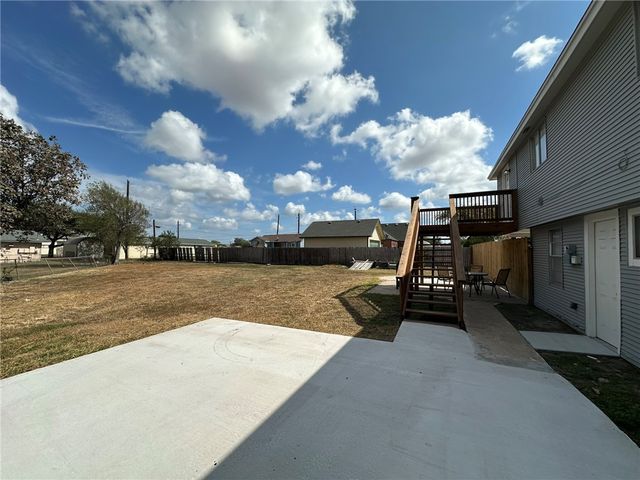 201 Volpe, Gregory, TX 78359