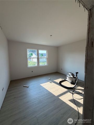 809 E 6th Street, Nooksack, WA 98276