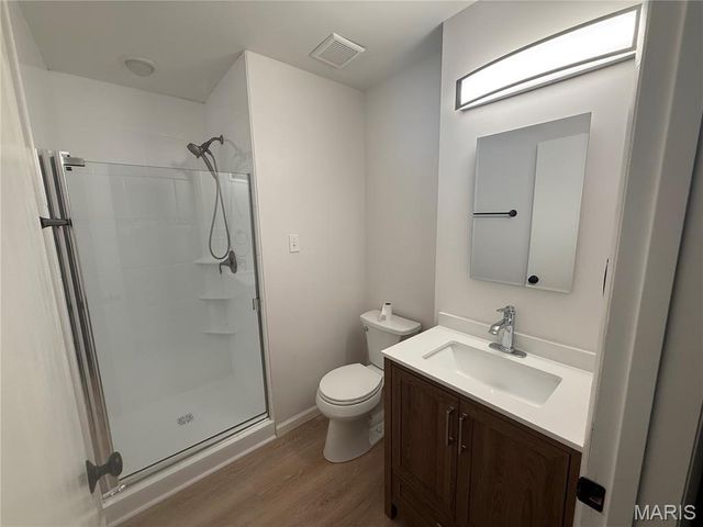 1171 Ascot Lane, St Louis, MO 63122